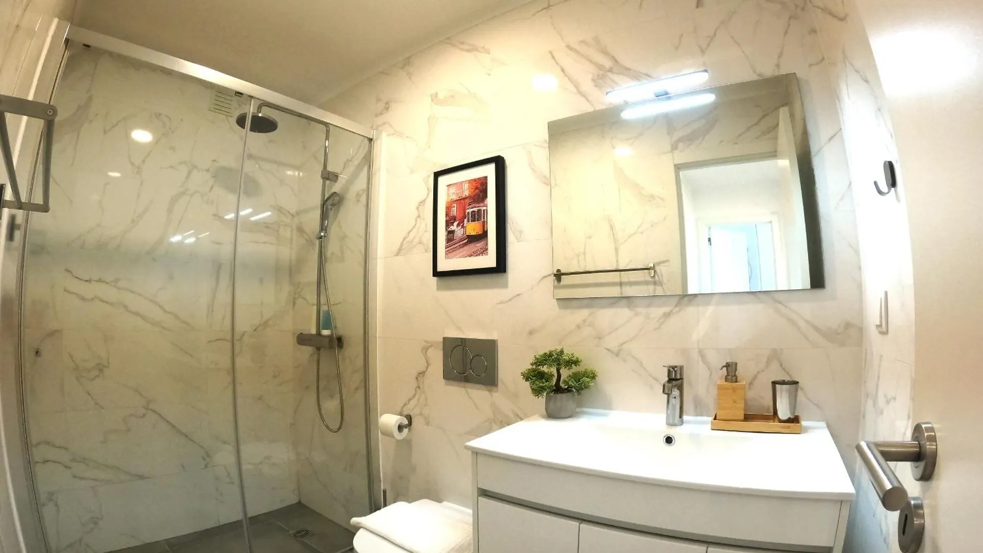 Lisboa T3 Moderno Benfica Apartment  Lisbon
